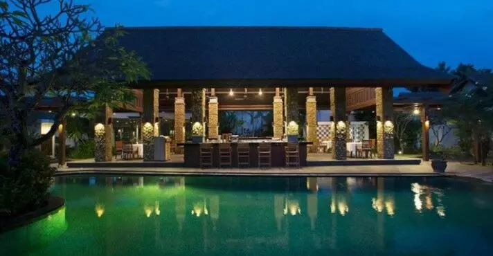 Bali Bliss: Serene Escapes, Cultural Riches, Tropical Adventures Await You!