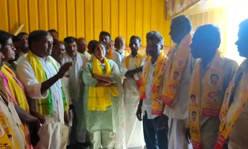 27 families join in TDP in Idula Balapuram in Sri Satyasai district