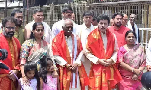 Haryana Guv worships Lord Balaji