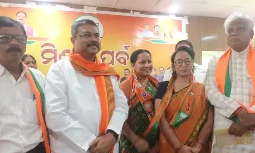 Pradhan flays State for lack of healthcare