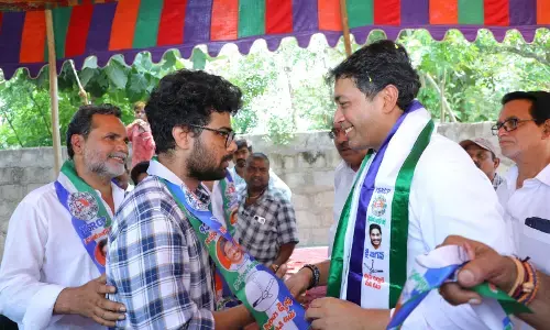 170 Muslim Minorities joins in YSRCP in Atmakur