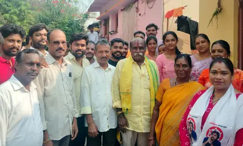 Velagapudi Ramakrishna Babu Tours 21st Ward in GVMC to Promote Super Six schemes for BCs