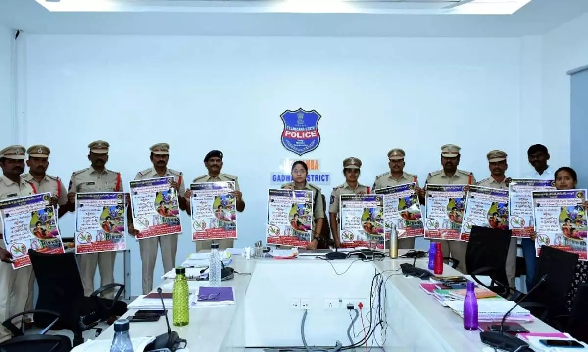 SP Riti Raj helds Monthly Review with the district police