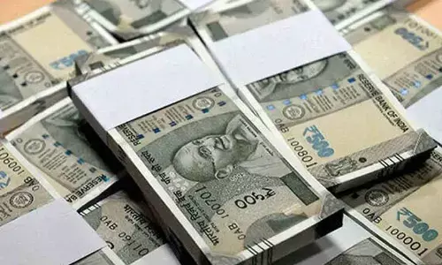 EC seizes record Rs 4,650 cr ahead of LS polls