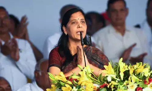 AAP releases its 40 star campaigners for Gujarat, Sunita Kejriwals name also included