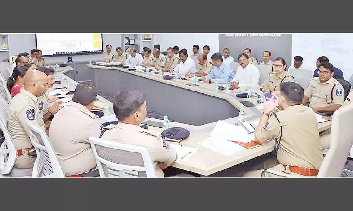 Cyberabad CP reviews security measures for Lok Sabha polls