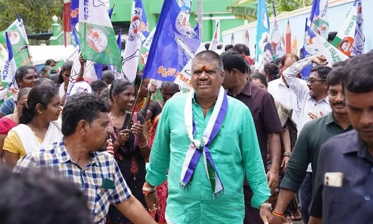 YSRCP Bheemili candidate Muttamsetti Srinivasa Rao during a campaign taken up at Bheemunipatnam in Visakhapatnam