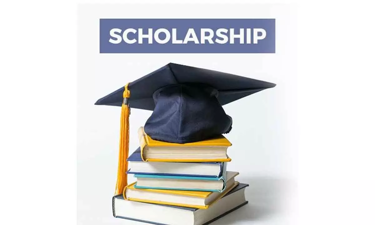 Navigating Higher Education in US through scholarship
