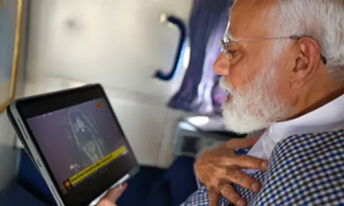 Surya Tilak performed on Ram Lalla in Ayodhya, PM Modi watches event LIVE