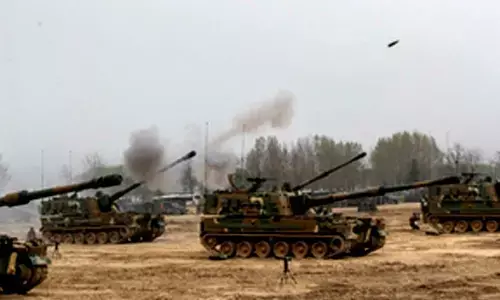 South Koreans Army, Marine Corps conduct live-fire drills near border with North Korea