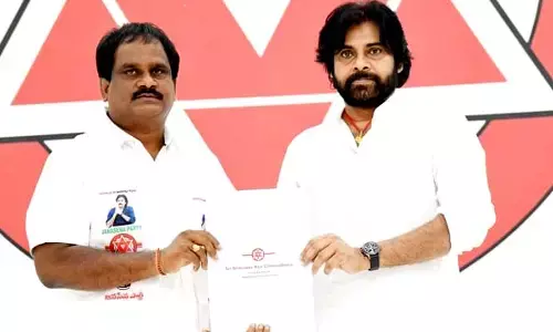Vamsikrishna Srinivas Receives B-Form from Janasena Chief Pawan Kalyan for Southern Constituency Alliance