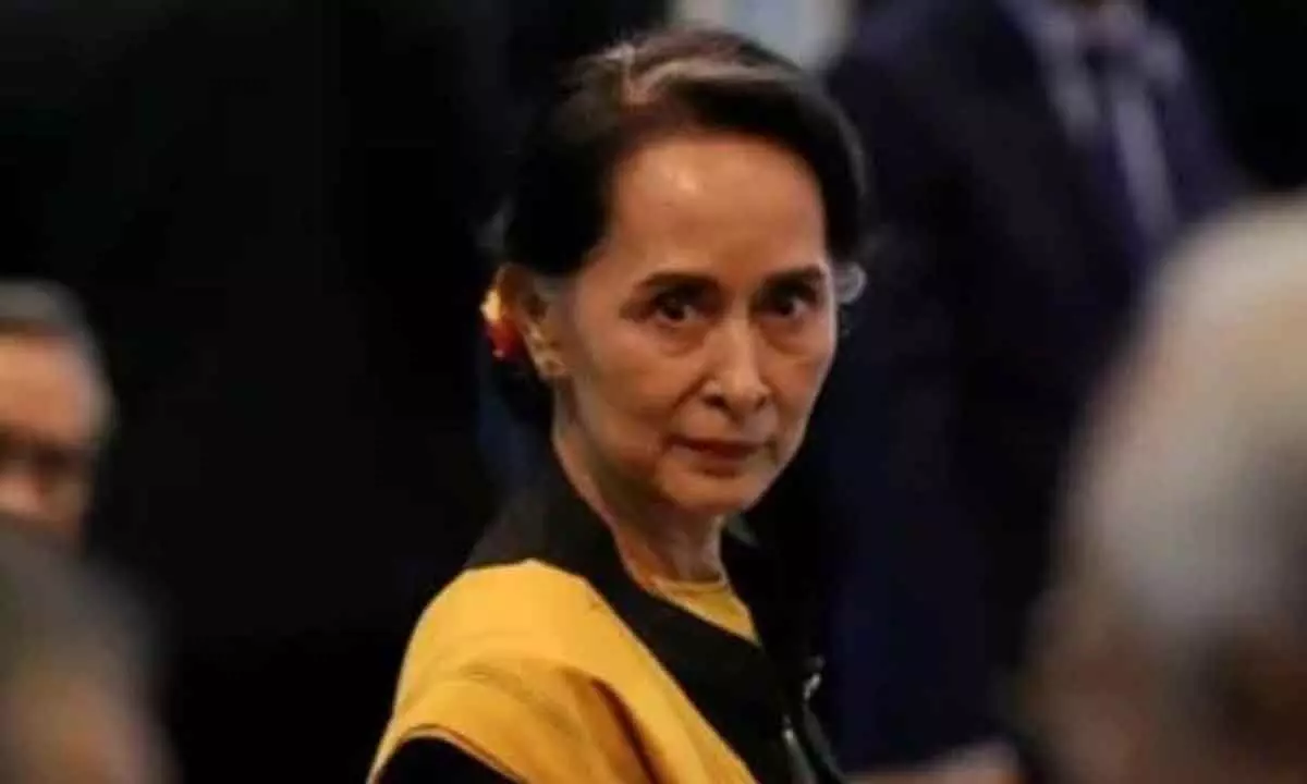 Suu Kyi moved from prison to house arrest due to heat