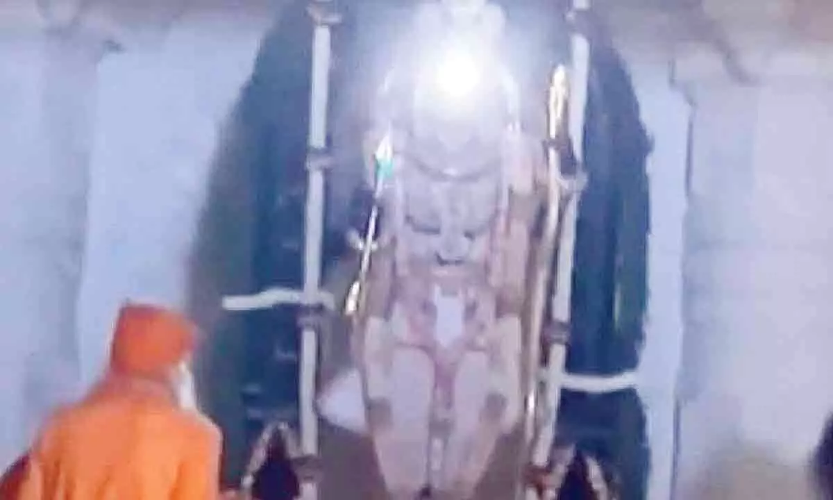 Berhampur: ‘Surya Tilak’ illuminates Ram Lalla’s forehead; odia scientist heads project