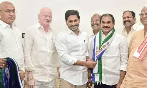 Rajamahendravaram: Thrimurthulu verdict puts YSRCP in a spot