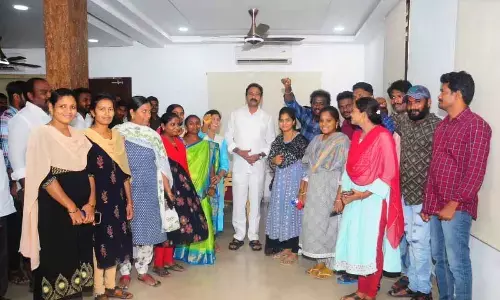 Volunteers from 29th Division Resign in Support of Jagan Mohan Reddy Government