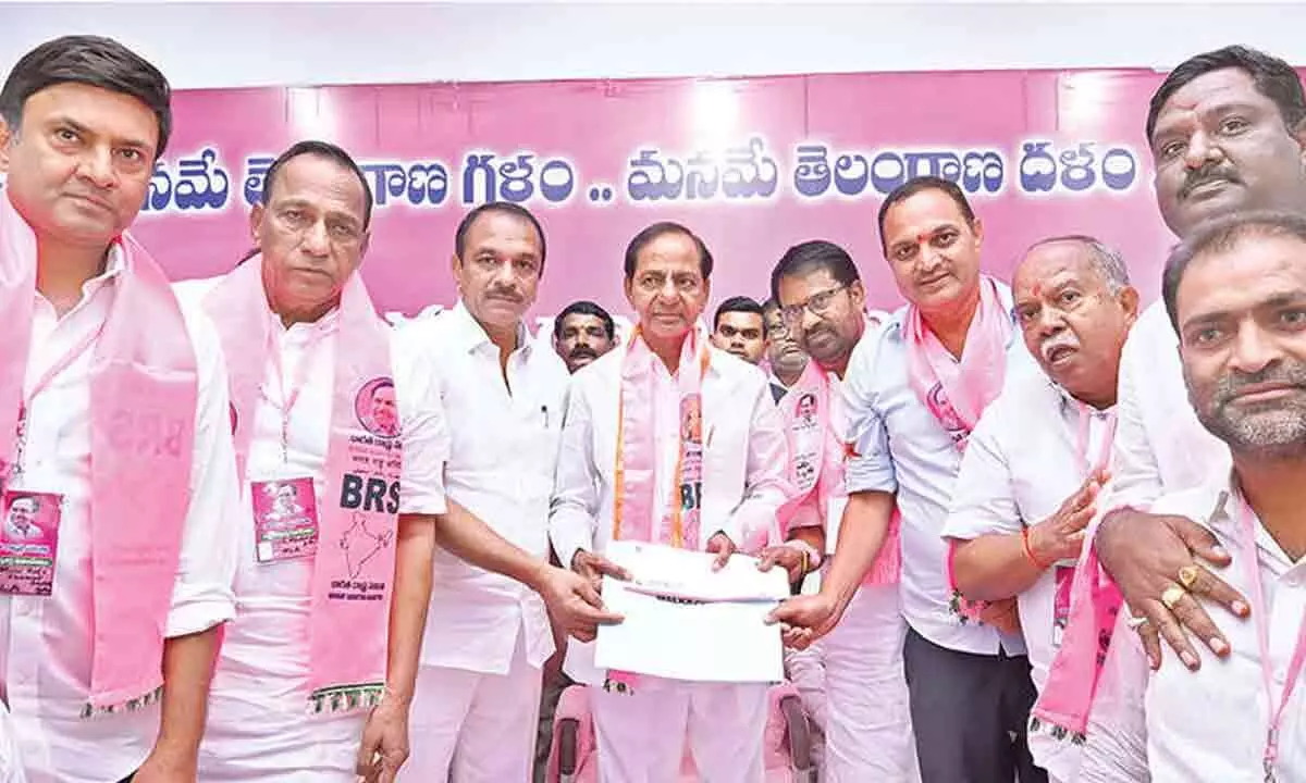 Hyderabad: 20 Congress MLAs in touch with BRS, claims KCR