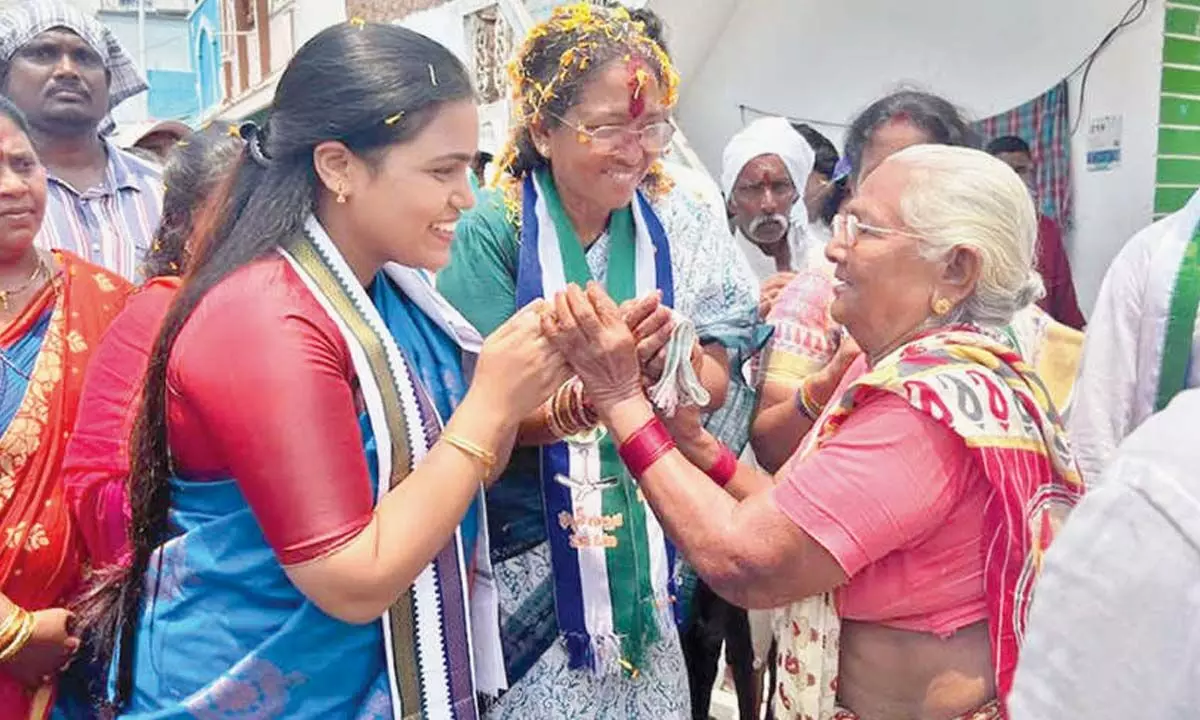 YSRCP Araku MP candidate Dr Gumma Thanuja Rani greeting people during her campaign at Araku