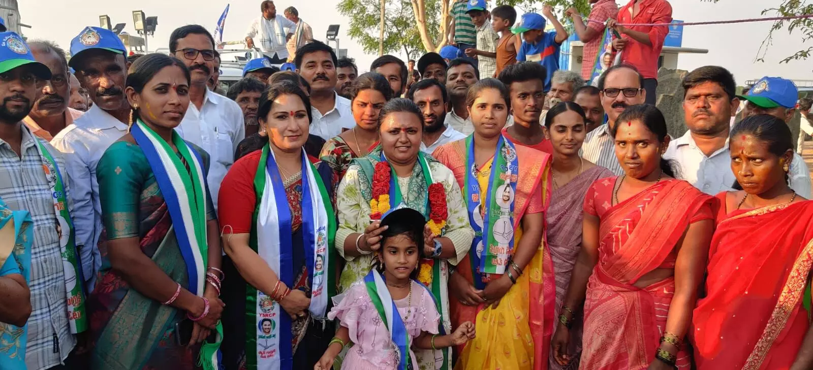 YSRCP MLA Candidate TN Deepika Promises Continued Development and Welfare for Hindupuram Constituency