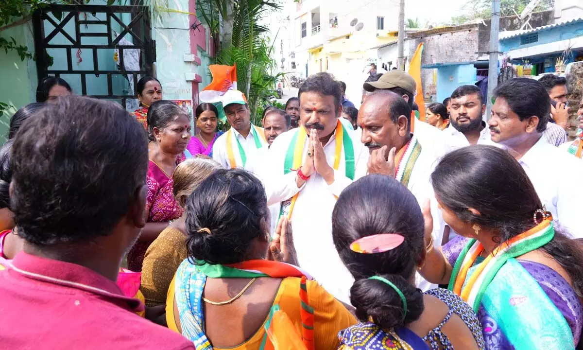 Secunderabad Cantonment Congress MLA Candidate Sri Ganesh Campaign in Vaddera Basti and Loya Nagar
