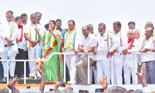 Sharmila accuses CM of living in ivory tower