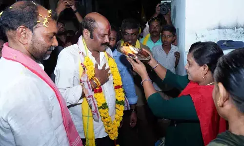 Yarlagadda promises special measures to tackle unemployment in Gannavaram constituency