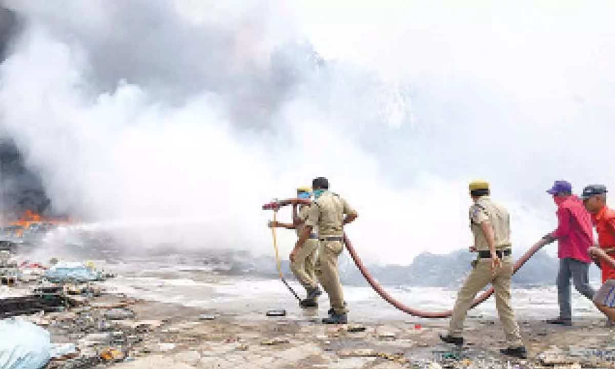 Hyderabad: Major fire breaks out at scrap godown