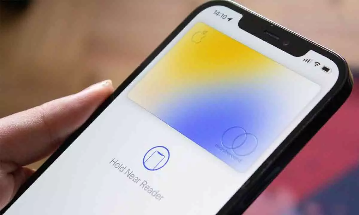 EU iPhone Users Could Soon Tap and Pay Without Apple Pay