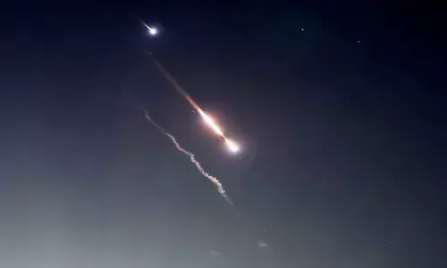 Israeli missile hits Iran
