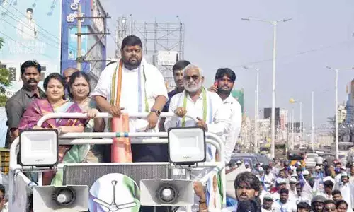 Visakhapatnam: Amid special prayers and bike rallies, candidates file nominations