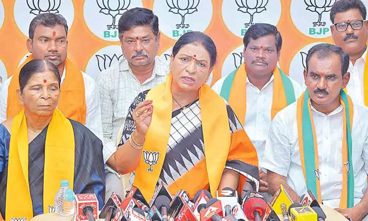 Mahabubnagar: DK Aruna slams CM for ‘dirty politics’