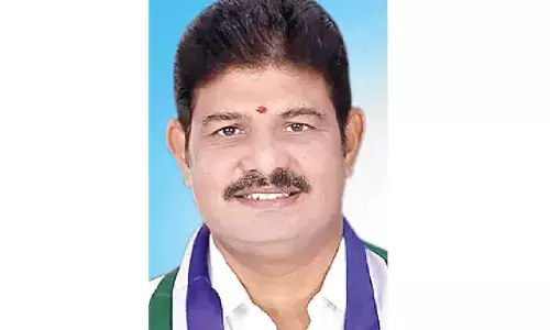 Guntur: Development possible only with YSRCP says Kilari Venkata Rosaiah