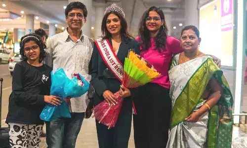 A Glorious Homecoming: Sruthi Chakravarthi, Mrs. India 1st Runner-Up 2024, Returns Triumphantly
