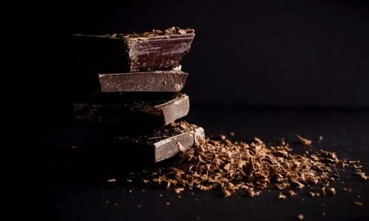 Loneliness is a reason for your late-night chocolate cravings says study