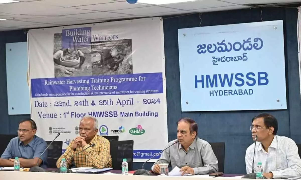 HMWSSB MD reviews water supply
