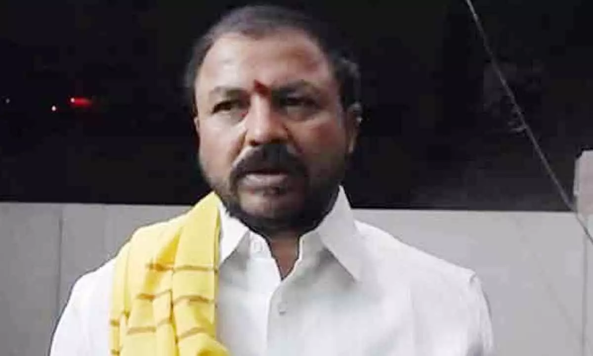 Chandrababu calls Chintamaneni Prabhakar, to issues B-Form