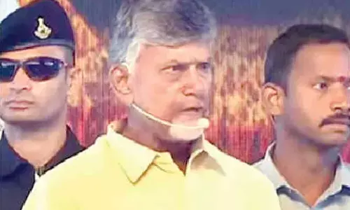 Srikakulam: Chandrababu lauds DWCRA groups