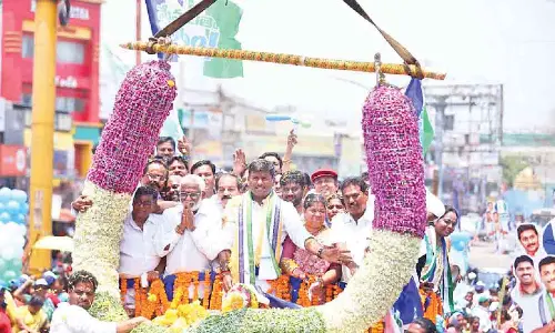 Visakhapatnam: YSRCP candidates file nominations amid fanfare