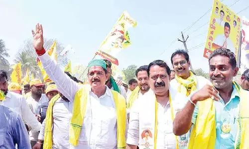 Guntur: Nadendla, Dhulipala, Kasu, others file nominations