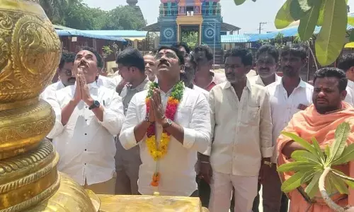Jupally Krishna Rao takes part in Alampur rallu
