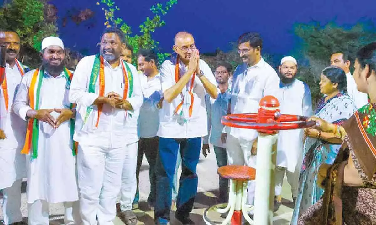Khammam: Raghuram Reddy begins campaign trail