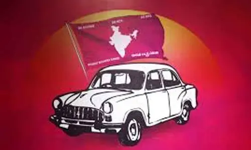 BRS stares at big exodus of civic body leaders across TS