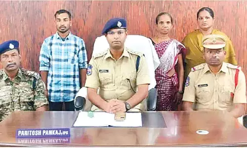 Maoist militia commander surrenders