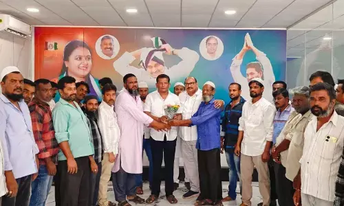 YSRCP prioritizes women candidates in upcoming elections in Hindupuram