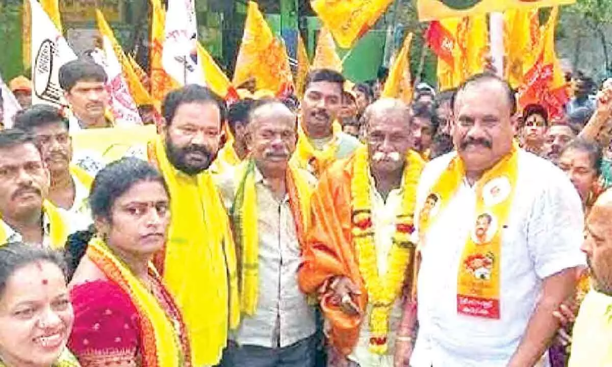 Visakhapatnam: Velagapudi Ramakrishna Babu organises poll campaign