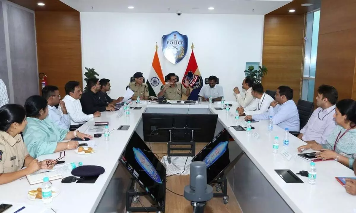 Hyderabad: CP briefs election observers on readiness for LS polls
