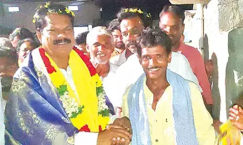 Yerragondapalem: YSRCP manifesto has upset people, says Erixion Babu