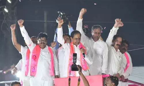 KCR Rally at Hanumakonda Chowrastha Road Show for Warangal Parliamentary Elections