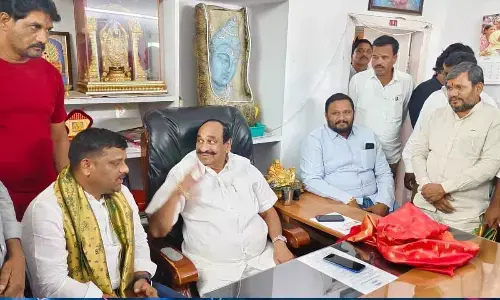 Theenmar Mallanna meets Damodar Reddy