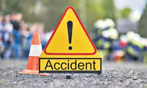 Bike rider dies in crash between two cars in Delhi