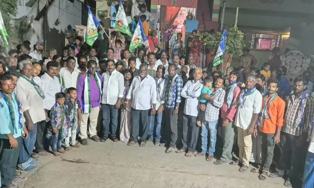 Several TDP Members Switch Allegiance to YSRCP in Macharla Constituency